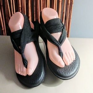 💣🆓 Sanuk Sling Sandals